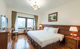 Ha Long New Day Hotel