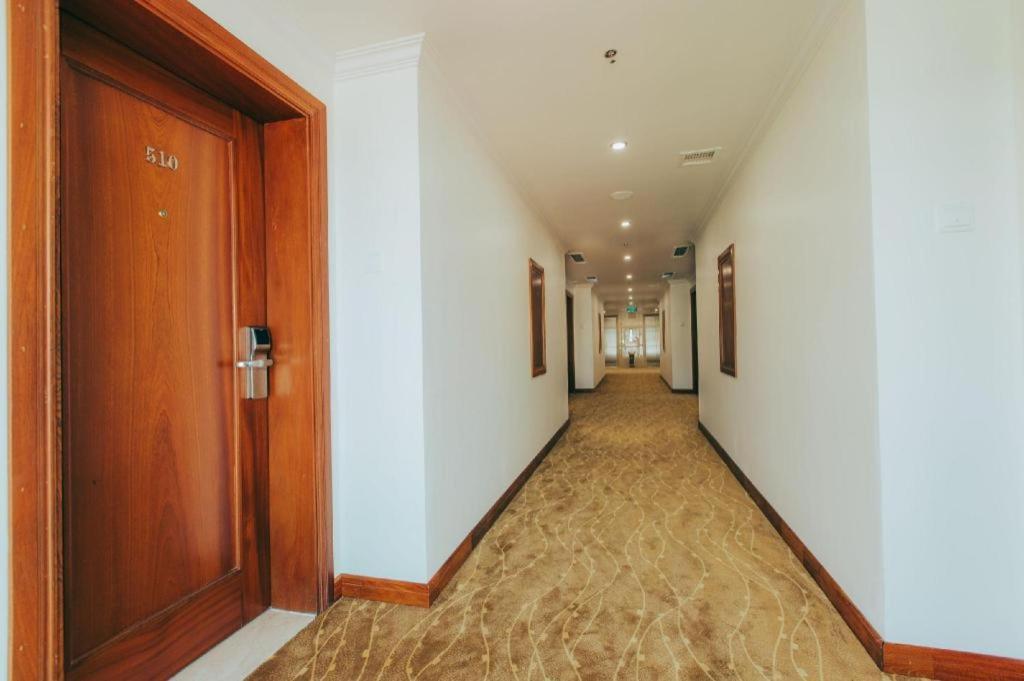 Ha Long New Day Hotel Extérieur photo