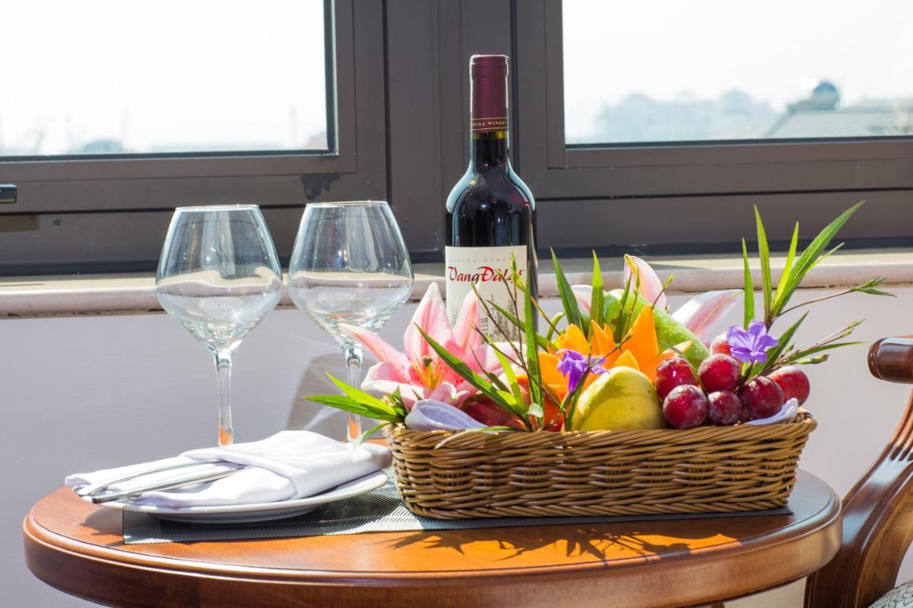 Ha Long New Day Hotel Extérieur photo